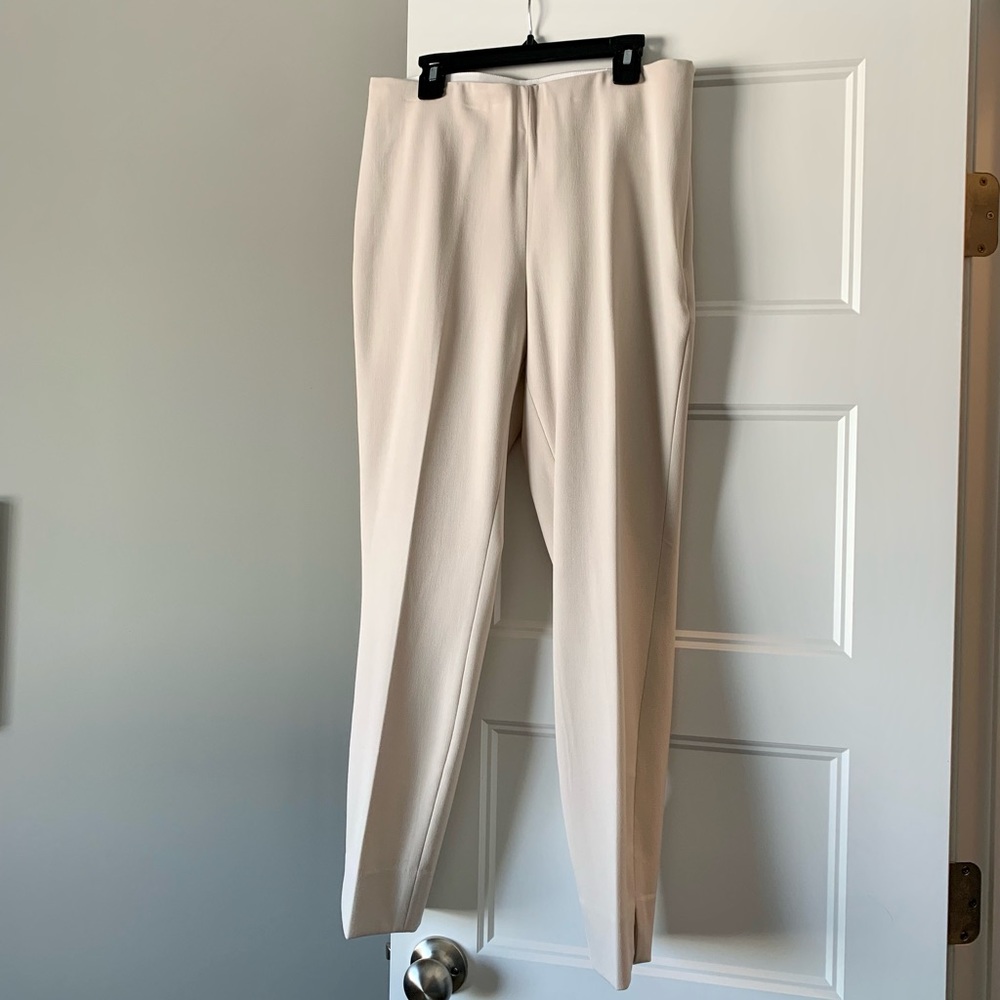 H&M High-Waisted Stretchy Slacks in Light Khaki